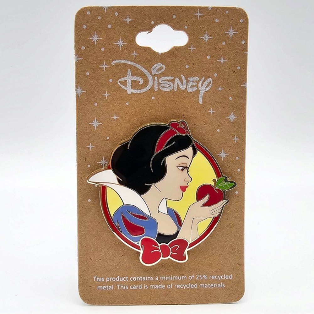 Disney Snow White and the Seven Dwarfs Snow White Apple Enamel Pin New